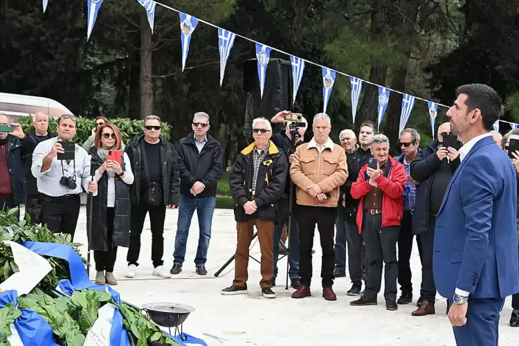 Τιμή και μνήμη στους πρώτους νεκρούς του εμφύλιου (1946-1949) στο Λιτόχωρο Τιμή και μνήμη στους πρώτους νεκρούς του εμφύλιου (1946 1949) στο Λιτόχωρο