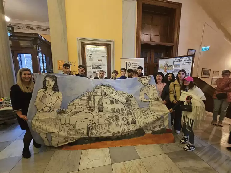 Το 7ο Γυμνάσιο Κατερίνης στο Ζωγράφειο Λύκειο Κωνσταντινούπολης Το 7ο Γυμνάσιο Κατερίνης