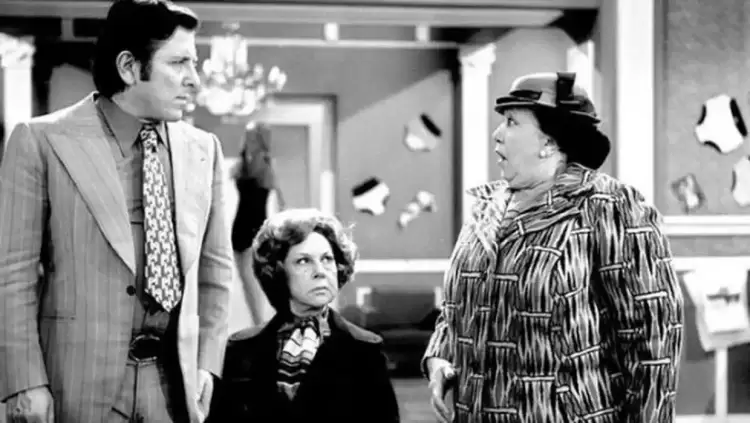 Finos Film: Νοσταλγικό Βίντεο για την Γιορτή της Μητέρας από τον Ελληνικό Κινηματογράφο Finos Film: Νοσταλγικό Βίντεο για την Γιορτή της Μητέρας από τον Ελληνικό Κινηματογράφο