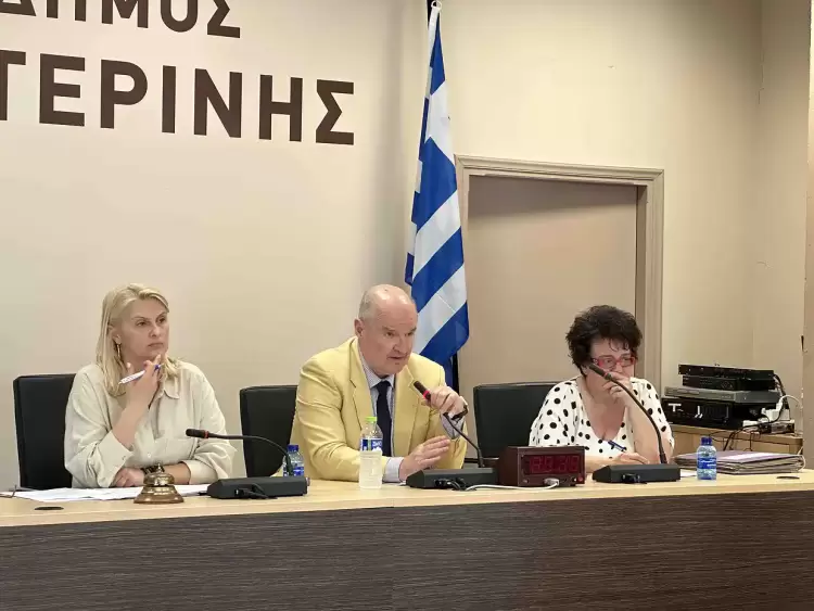 Δημοτικό Συμβούλιο Κατερίνης: Η Παραλία Κατερίνης χωρίς προβλήτα - Έντονη πολιτική αντιπαράθεση (vid - pics) Live: Συνεδριάζει το δημοτικό συμβούλιο Κατερίνης