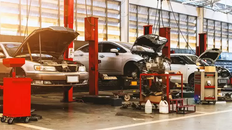 ΑΑΔΕ: Στο 70% η φοροδιαφυγή σε συνεργεία, πλυντήρια και πάρκινγκ