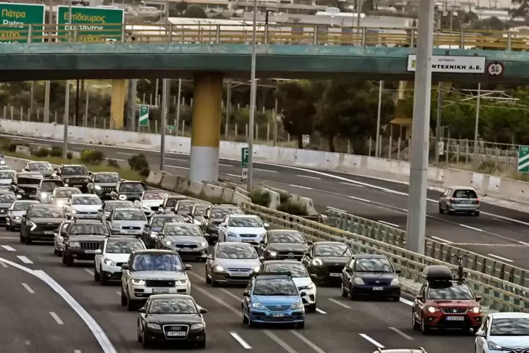 Αλλάζουν όλα για ανασφάλιστα οχήματα και ΚΤΕΟ – Τσουχτερά τα πρόστιμα, τι ετοιμάζει η ΑΑΔΕ 