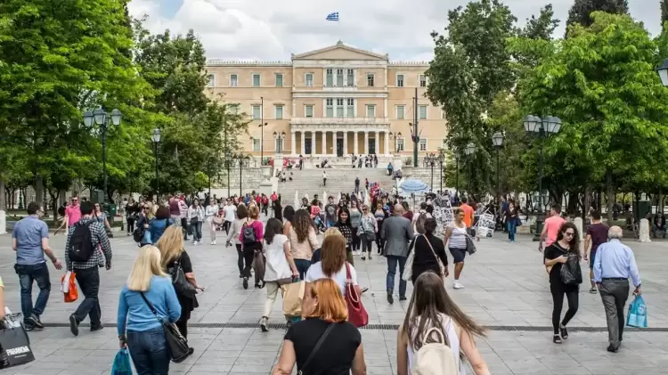 Αυξημένο κατά 24% το καθαρό εισόδημα των Ελλήνων – Από το 2019 στην 16η θέση της ΕΕ
