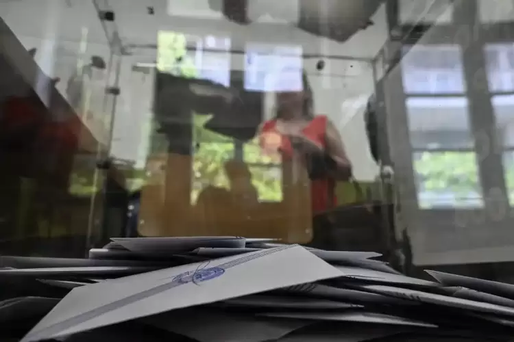 Δημοσκόπηση: Η ακρίβεια παραμένει το βασικό πρόβλημα - Ξανά 2ο το ΠΑΣΟΚ, «ξεφουσκώνει» η Πλεύση Ελευθερίας Δημοσκόπηση: Η ακρίβεια παραμένει το βασικό πρόβλημα – Ξανά 2ο το ΠΑΣΟΚ, «ξεφουσκώνει» η Πλεύση Ελευθερίας