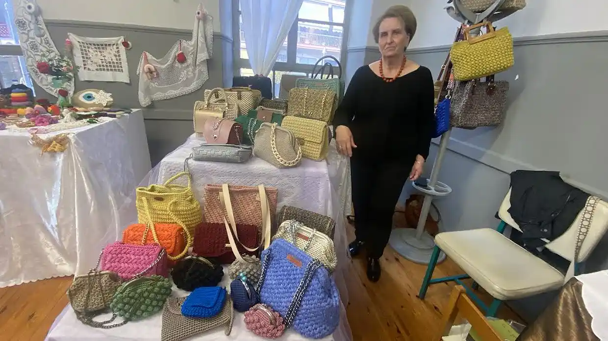 Εγκαίνια έκθεσης ζωγραφικής και χειροτεχνημάτων στην Εστία Πιερίδων Μουσών Εγκαίνια έκθεσης ζωγραφικής και χειροτεχνημάτων στην Εστία Πιερίδων Μουσών