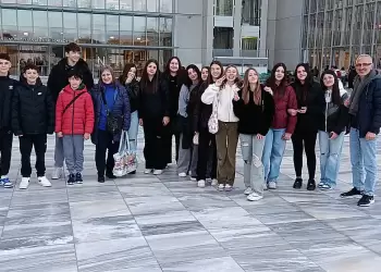 Εκπαιδευτική επίσκεψη του 2ου Γυμνασίου Κατερίνης: Ανακαλύπτοντας ΠΟΠ και ΠΓΕ προϊόντα σε Αθήνα και Αίγινα