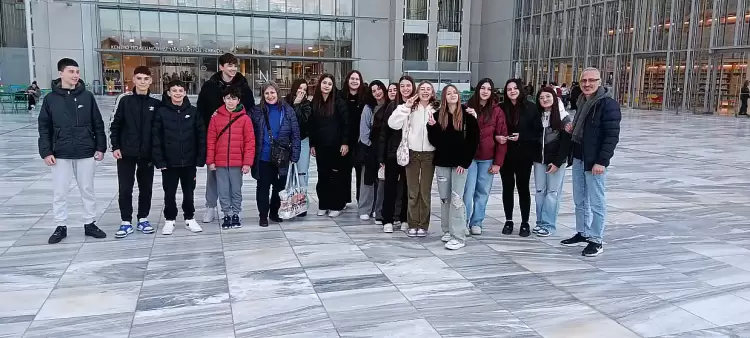 Εκπαιδευτική επίσκεψη του 2ου Γυμνασίου Κατερίνης: Ανακαλύπτοντας ΠΟΠ και ΠΓΕ προϊόντα σε Αθήνα και Αίγινα