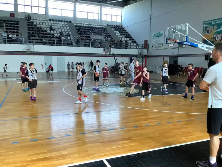 “Έλαμψαν” οι λιλιπούτειοι αθλητές σε σειρά φιλικών αγώνων