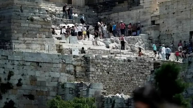 Ο Ελληνικός τουρισμός κοιτάζει ψηλά το 2025 και ποντάρει στη δυναμική των μακρινών αγορών Ο Ελληνικός τουρισμός κοιτάζει ψηλά το 2025 και ποντάρει στη δυναμική των μακρινών αγορών