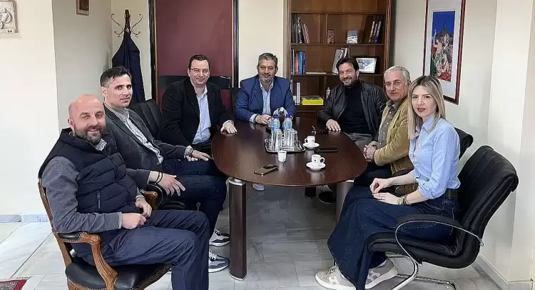 Επιμελητήριο Πιερίας: Συνάντηση των νέων Δ.Σ. του ΤΕΕ/ΤΚΜ και του Συλλόγου Μηχανικών Πιερίας με τον πρόεδρο του Επιμελητηρίου Επιμελητήριο Πιερίας: Συνάντηση των νέων Δ.Σ. του ΤΕΕ/ΤΚΜ και του Συλλόγου Μηχανικών Πιερίας με τον πρόεδρο του Επιμελητηρίου