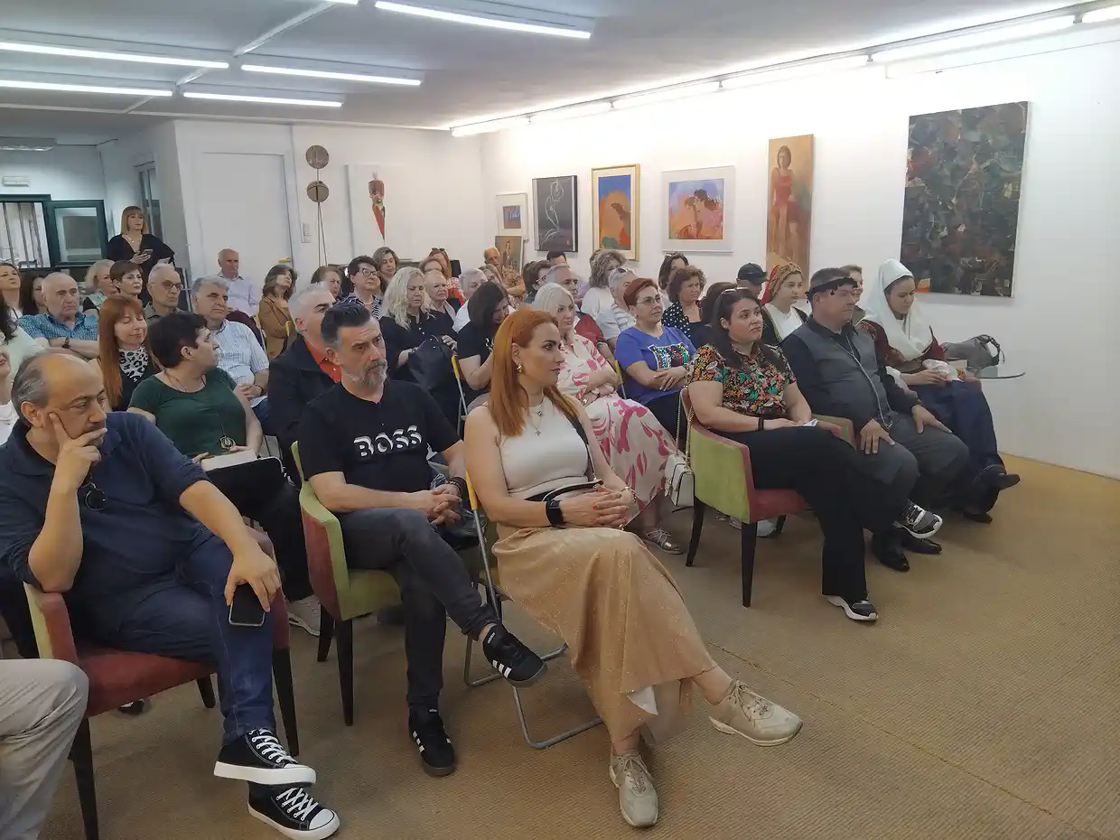 Ο Γιάννης Καλπούζος παρουσίασε το βιβλίο του «Μεθυστής» στο Βιβλιοπωλείο Μάτι στην Κατερίνη Ο Γιάννης Καλπούζος παρουσίασε τον «Μεθυστή» στο βιβλιοπωλείο ΜΑΤΙ στην Κατερίνη