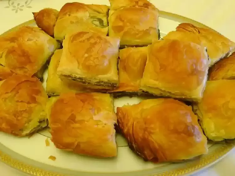 Κρεμμυδόπιτα της γιαγιάς