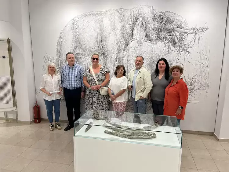 Μαστόδοντας - Νεοκαισάρειας: Φιλοξενία Ευρωπαίων Tour Operator’s στα πλαίσια δράσης του Π.Ο.Τ.Α.Π. και του Δήμου Κατερίνης Μαστόδοντας – Νεοκαισάρειας: Φιλοξενία Ευρωπαίων Tour Operator’s στα πλαίσια δράσης του Π.Ο.Τ.Α.Π. και του Δήμου Κατερίνης