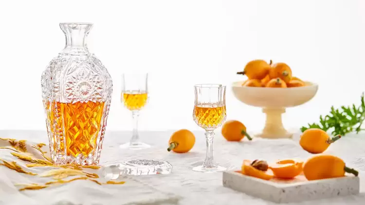 Μούσμουλα τα φρούτα της άνοιξης