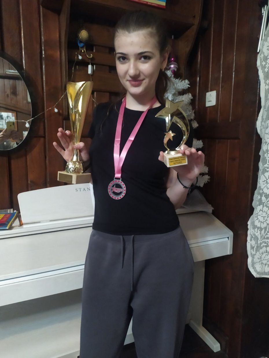 Νεαρή Κατερινιώτισσα λάμπει στη διεθνή σκηνή του χορού