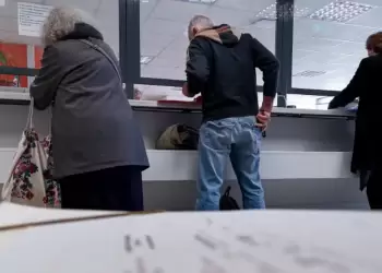 Οι Έλληνες πληρώνουν όλο το φόρο εισοδήματος – Η έκπτωση αυξάνει τους συνεπείς