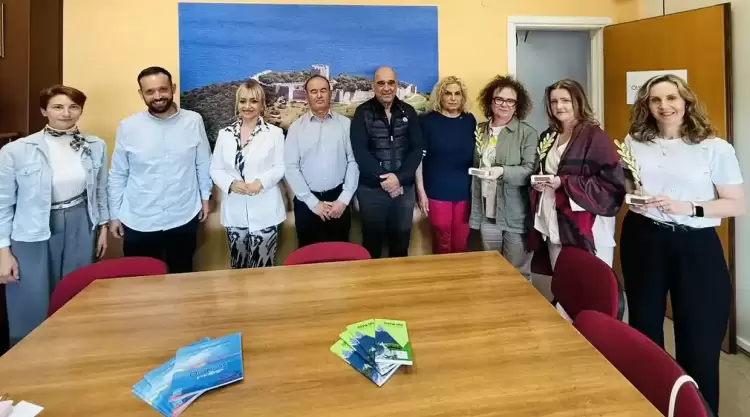 Π.Ο.Τ.Α.Π.: Απονομή βραβείων μαθητικού διαγωνισμού χειροτεχνίας  με θέμα «Ανθισμένες Κερασιές»