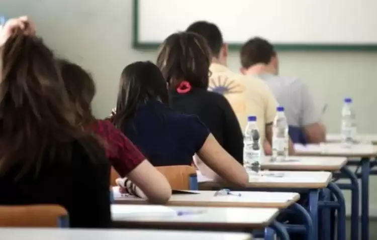 Πανελλήνιες 2025: Το θέμα της Έκθεσης στη Νεοελληνική Γλώσσα για τα ΓΕΛ Πανελλήνιες 2025: Το θέμα της Έκθεσης στη Νεοελληνική Γλώσσα για τα ΓΕΛ