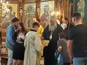 Παράκληση για τους υποψηφίους των πανελληνίων στον Ιερά Μητρόπολη Θείας Αναλήψεως Κατερίνης Παράκληση για τους υποψηφίους των πανελληνίων στον Ιερά Μητρόπολη Θείας Αναλήψεως Κατερίνης