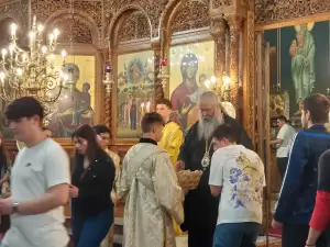 Παράκληση για τους υποψηφίους των πανελληνίων στον Ιερά Μητρόπολη Θείας Αναλήψεως Κατερίνης Παράκληση για τους υποψηφίους των πανελληνίων στον Ιερά Μητρόπολη Θείας Αναλήψεως Κατερίνης