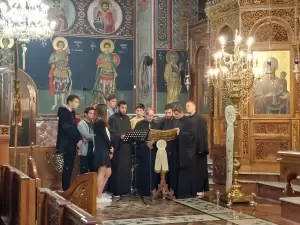 Παράκληση για τους υποψηφίους των πανελληνίων στον Ιερά Μητρόπολη Θείας Αναλήψεως Κατερίνης Παράκληση για τους υποψηφίους των πανελληνίων στον Ιερά Μητρόπολη Θείας Αναλήψεως Κατερίνης