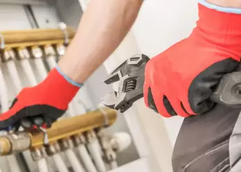 Πώς να προστατέψετε το σπίτι σας από τη διαρροή νερού και την υγρασία