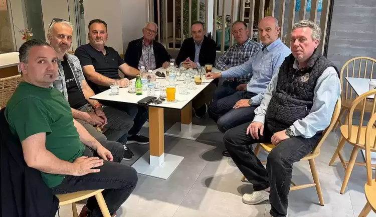 Συνάντηση Φώντα Μπαραλιάκου με ξενοδόχους Πιερίας: Στήριξη στον τουριστικό κλάδο