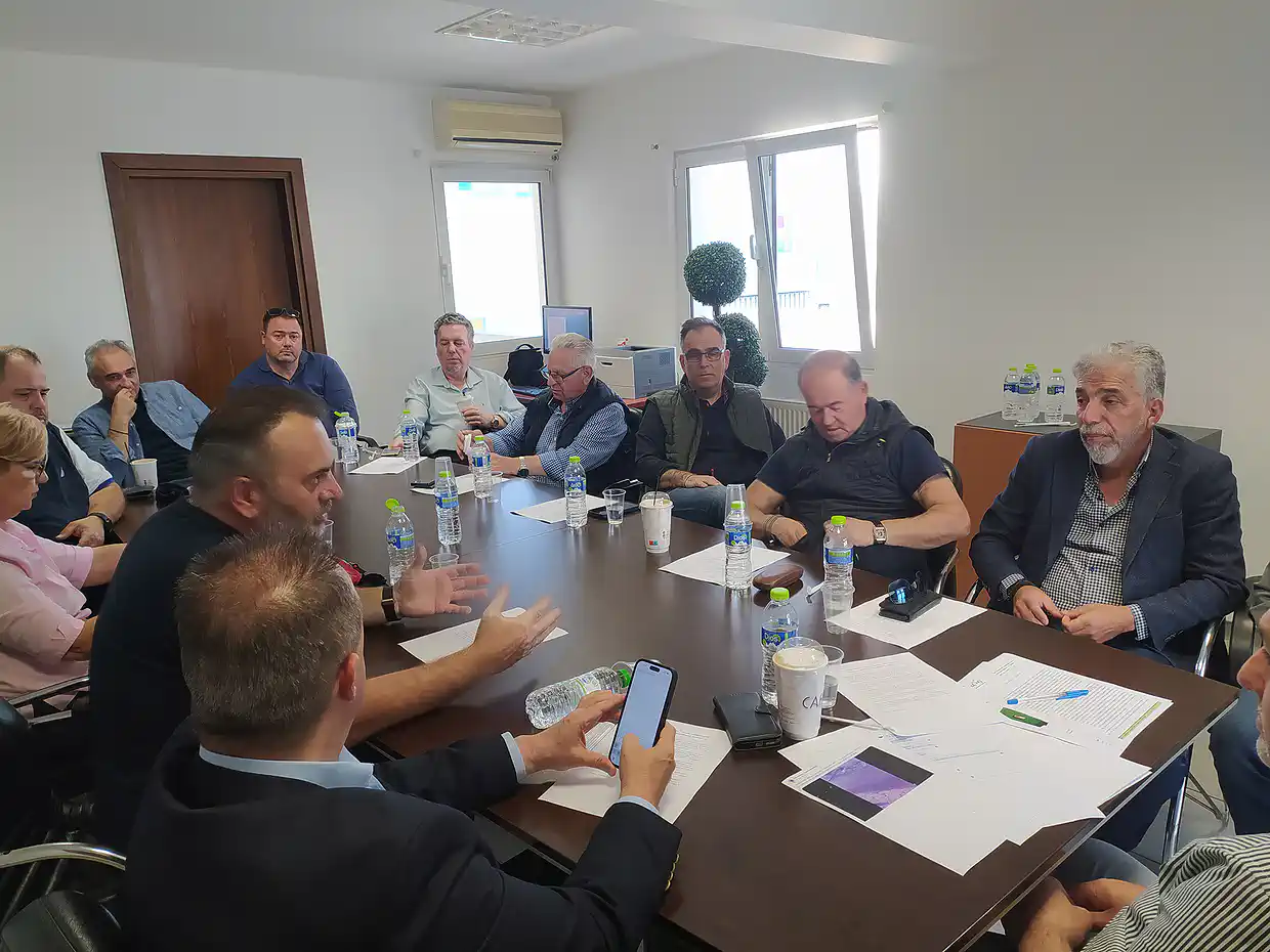 Συνάντηση προέδρου Δ.Ε.Υ.Α. Κατερίνης με τουριστικούς φορείς για βελτίωση υποδομών και προστασία του τουρισμού