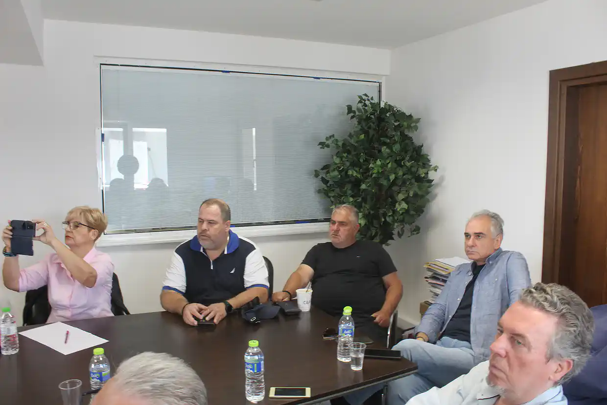 Συνάντηση προέδρου Δ.Ε.Υ.Α. Κατερίνης με τουριστικούς φορείς για βελτίωση υποδομών και προστασία του τουρισμού