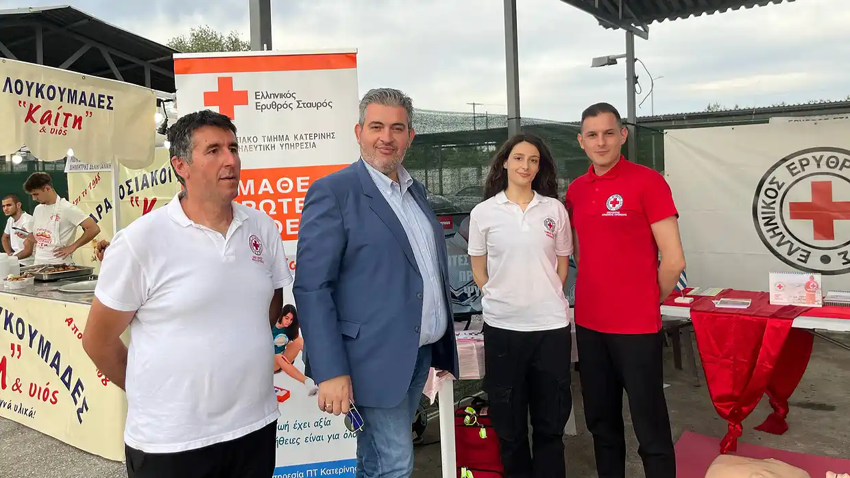 Τιμή στον Κωνσταντίνο Πίτσια για τη στήριξη στο 1ο Φεστιβάλ Εθελοντισμού «ΑγκαλιάΖΩ» στο Αιγίνιο