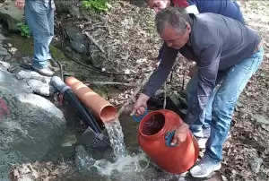 Υδρογεωλογική μελέτη της ΔΕΥΑΚ στα Πιέρια: Ογκομετρήσεις και καταγραφή φυσικών πηγών (εικόνες) Υδρογεωλογική μελέτη της ΔΕΥΑΚ στα Πιέρια: Ογκομετρήσεις και καταγραφή φυσικών πηγών