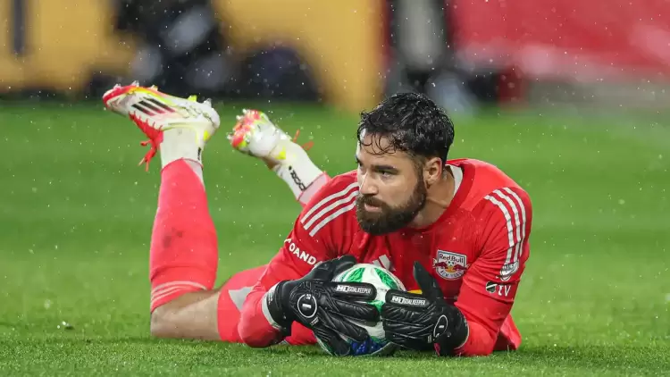 UEFA: Ο νέος κανονισμός που εφαρμόζεται από σήμερα σε όλους τους αγώνες Uefa: Ο νέος κανονισμός που εφαρμόζεται από σήμερα σε όλους τους αγώνες