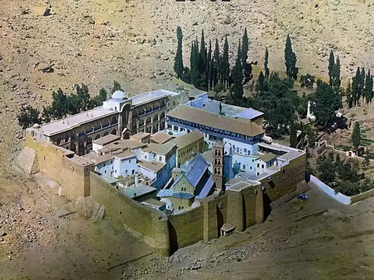 Αγωνία για την τύχη της Μονής Σινά - Η απόφαση, οι οργισμένες αντιδράσεις και οι διπλωματικές κινήσεις Αγωνία για την τύχη της Μονής Σινά – Η απόφαση, οι οργισμένες αντιδράσεις και οι διπλωματικές κινήσεις