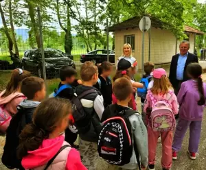 Η Δημοτική Αστυνομία οδηγός κυκλοφοριακής αγωγής & οδικής ασφάλειας για 2.500 μαθητές & μαθήτριες