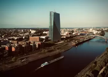 ΔΝΤ: Ο τρόπος ζωής της Ευρώπης βρίσκεται σε κίνδυνο, αν δεν αυξηθεί η παραγωγικότητα