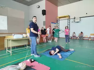 Εκπαίδευση ζωής στο ΕΕΕΕΚ Κατερίνης από τους εθελοντές του Kids Save Lives Εκπαίδευση ζωής στο ΕΕΕΕΚ Κατερίνης από τους εθελοντές του Kids Save Lives