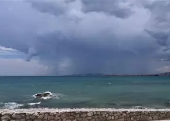 Έκτακτο δελτίο επιδείνωσης καιρού: Ισχυρές καταιγίδες και μπουρίνια από το απόγευμα στη Βόρεια Ελλάδα