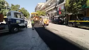 Εκτεταμένο πρόγραμμα ασφαλτοστρώσεων από τη ΔΕΥΑ Κατερίνης σε όλη την πόλη