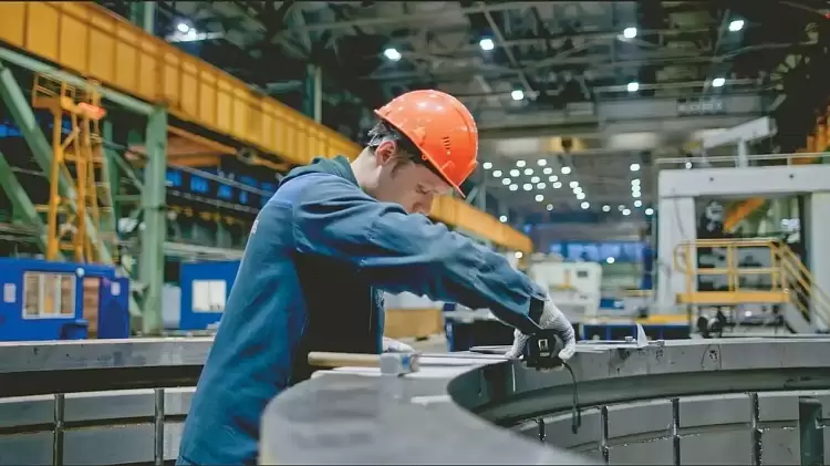 Ελληνική οικονομία: Ζητείται νέο παραγωγικό μοντέλο – Να μη στηρίζεται η ανταγωνιστικότητα σε χαμηλούς μισθούς