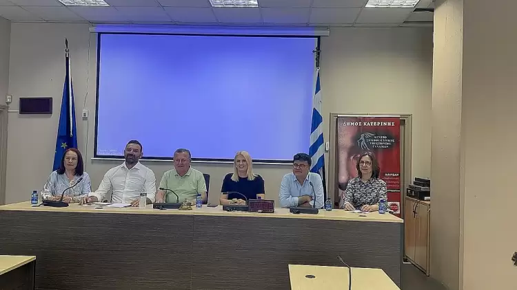 «Γένους Θηλυκού»: Συναυλία-αφιέρωμα στη γυναίκα στο Αρχαίο Θέατρο Δίου - Συνέντευξη Τύπου στο Δημαρχείο Κατερίνης «Γένους Θηλυκού»: Συναυλία αφιέρωμα στη γυναίκα στο Αρχαίο Θέατρο Δίου – Συνέντευξη Τύπου στο Δημαρχείο Κατερίνης