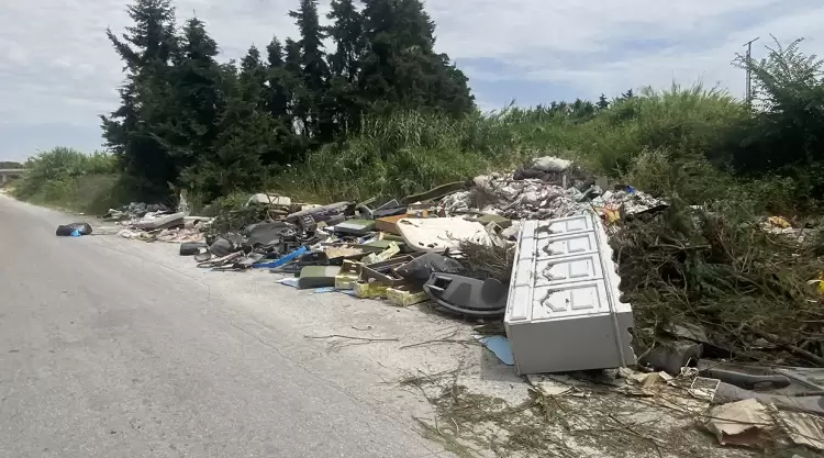 Κατερίνη: Περιβαλλοντική ρύπανση και κίνδυνοι στον δρόμο προς Κατερινόσκαλα