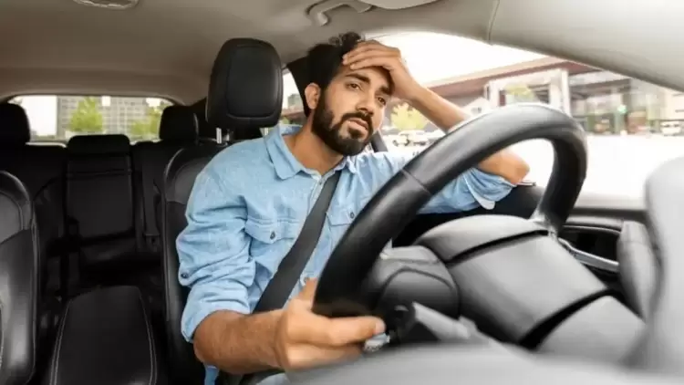 Κώδικας Οδικής Κυκλοφορίας: Αυτά τα χαρτιά πρέπει να έχουμε πάνω μας όταν οδηγούμε Κώδικας Οδικής Κυκλοφορίας: Αυτά τα χαρτιά πρέπει να έχουμε πάνω μας όταν οδηγούμε