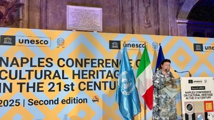 Λίνα Μενδώνη: Ο πολιτισμός δεν είναι data, είναι βίωμα - Είναι οι ρίζες μας, η γέφυρα που μας ενώνει Λίνα Μενδώνη: Ο πολιτισμός δεν είναι Data, είναι βίωμα – Είναι οι ρίζες μας, η γέφυρα που μας ενώνει