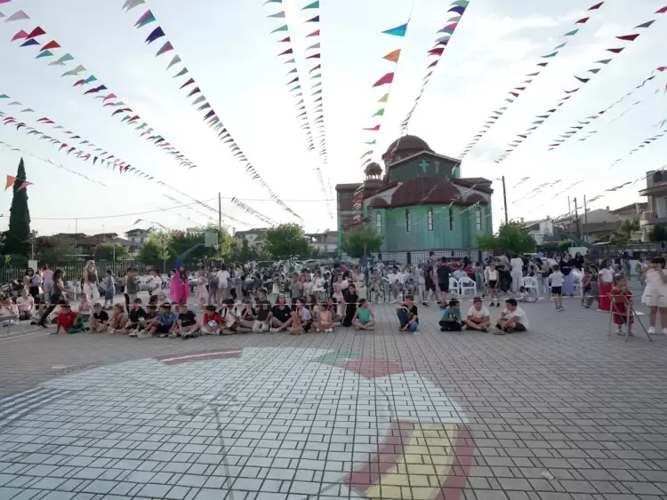 Μια αξέχαστη χορευτική γιορτή στο 19ο Δημοτικό Σχολείο Κατερίνης Μια αξέχαστη χορευτική γιορτή στο 19ο Δημοτικό Σχολείο Κατερίνης