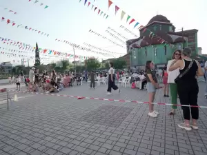 Μια αξέχαστη χορευτική γιορτή στο 19ο Δημοτικό Σχολείο Κατερίνης Μια αξέχαστη χορευτική γιορτή στο 19ο Δημοτικό Σχολείο Κατερίνης