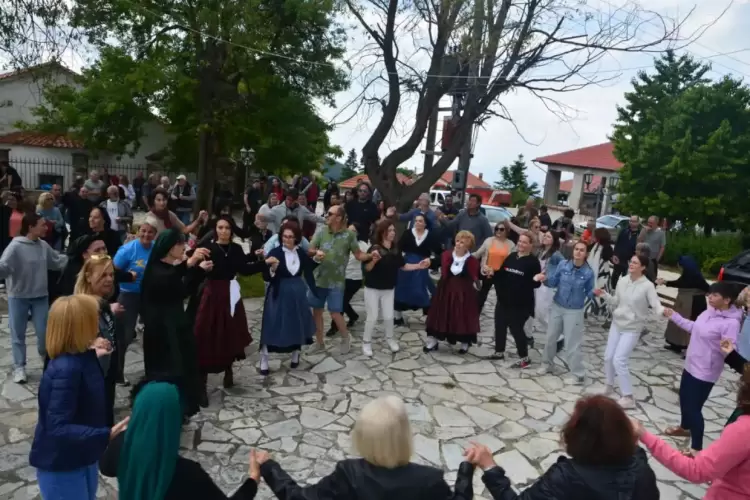 Μορφωτική Ένωση Καταφυγιωτών Κατερίνης – Η αναβίωση του εθίμου της Μαρούδας