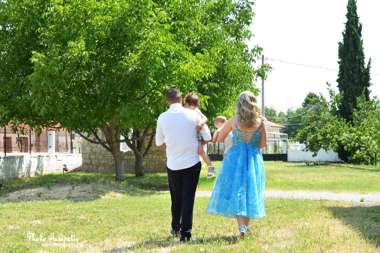Η όμορφη βάπτιση του Χρήστου – Τάσο και Ελένη να σας ζήσει!