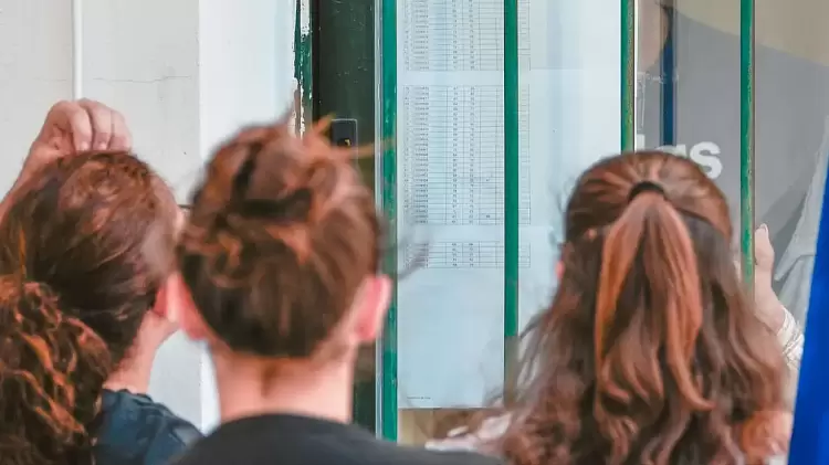 Πανελλήνιες 2025: Εκτιμήσεις των βάσεων εισαγωγής στα ΑΕΙ