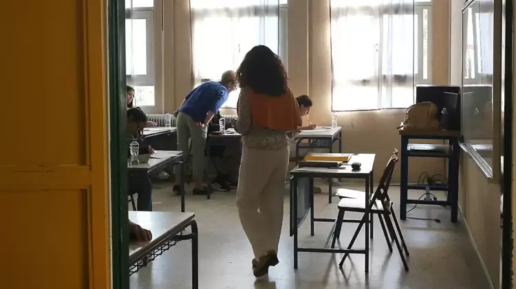 Πανελλήνιες 2025: Λατινικά, Πληροφορική, Χημεία για ΓΕΛ – Τα θέματα