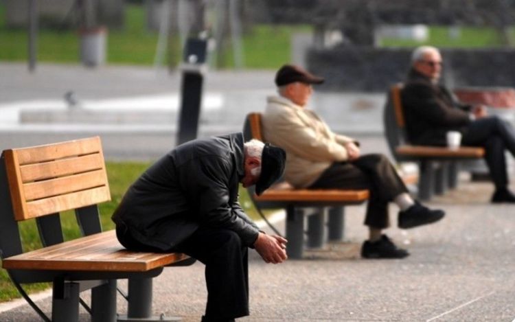 Περιμένουν τις εκλογές